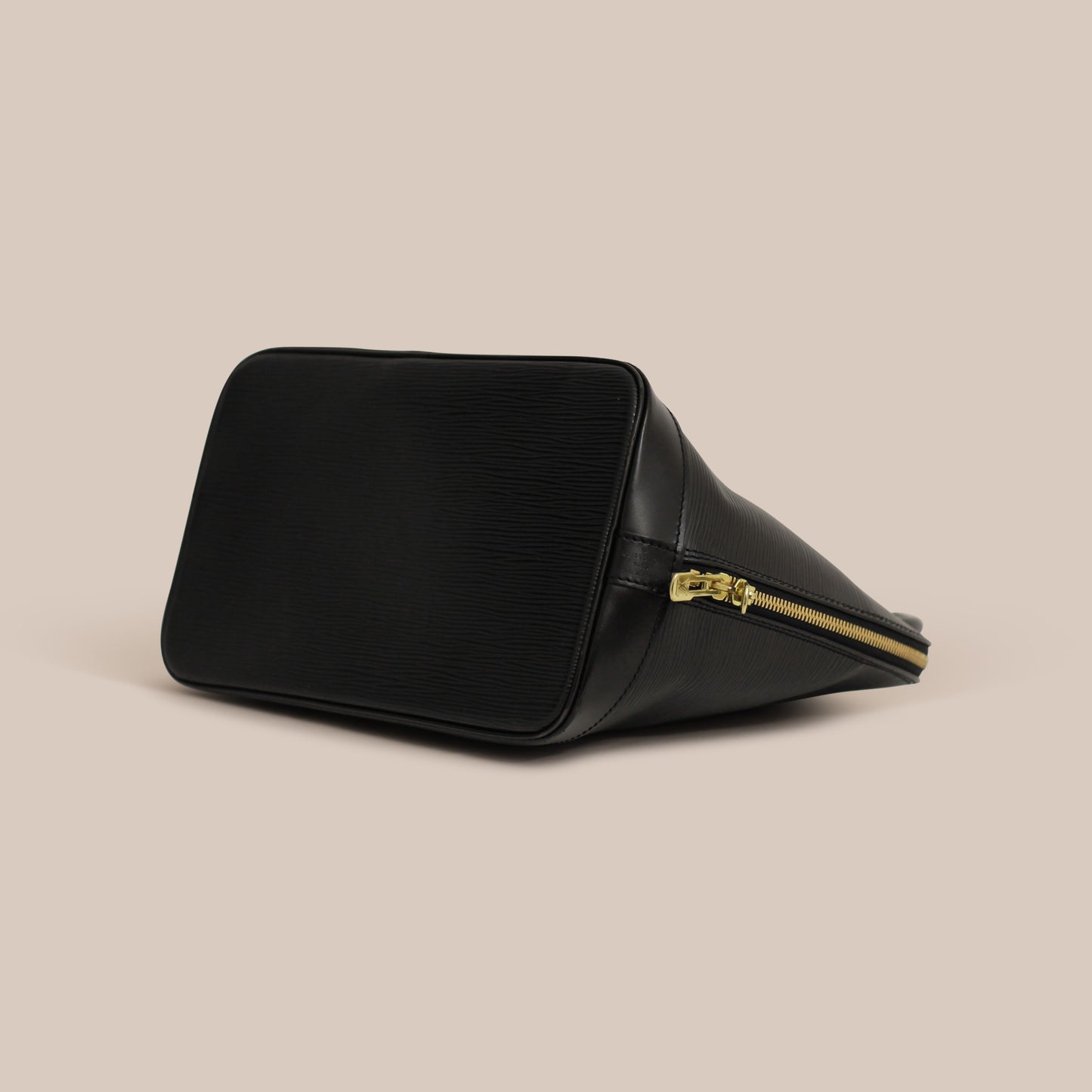 Louis Vuitton Alma MM Epi