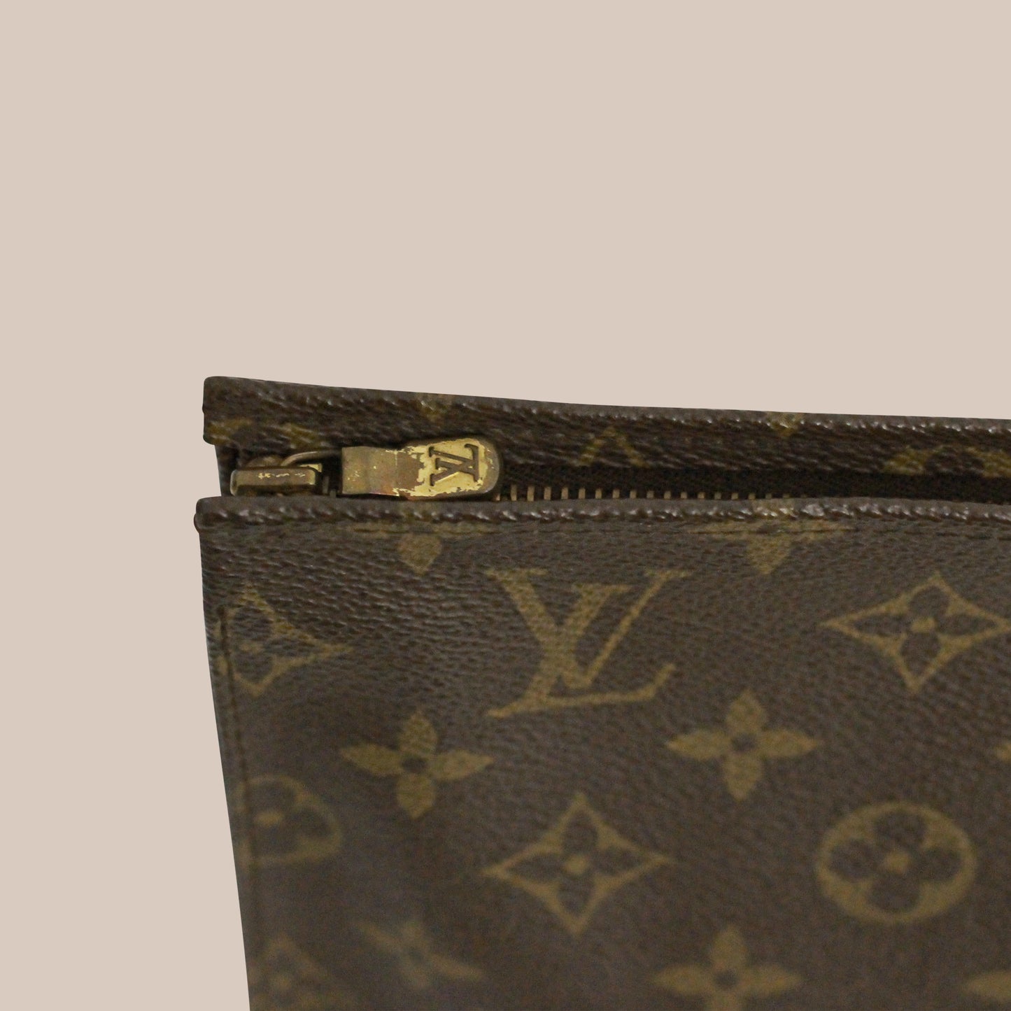 Louis Vuitton Toilette 26