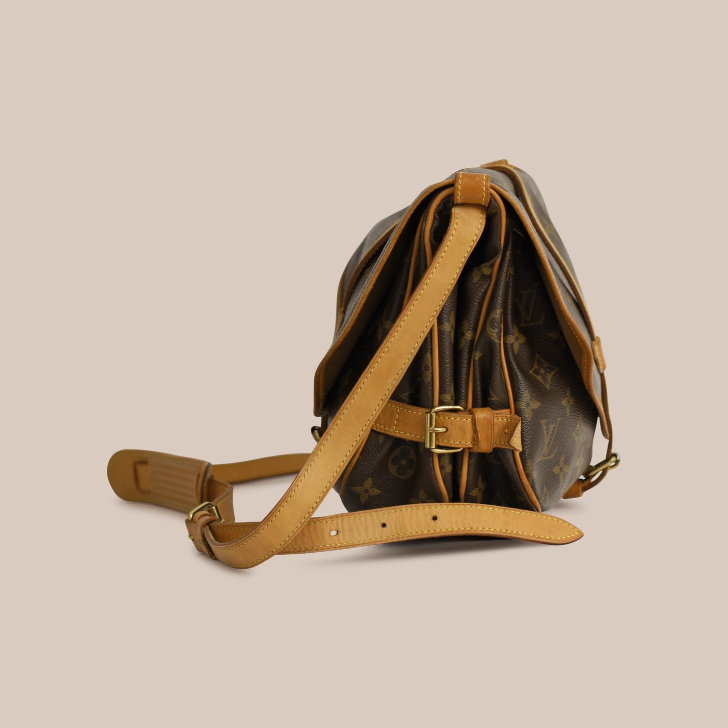 Louis Vuitton Saumur 30