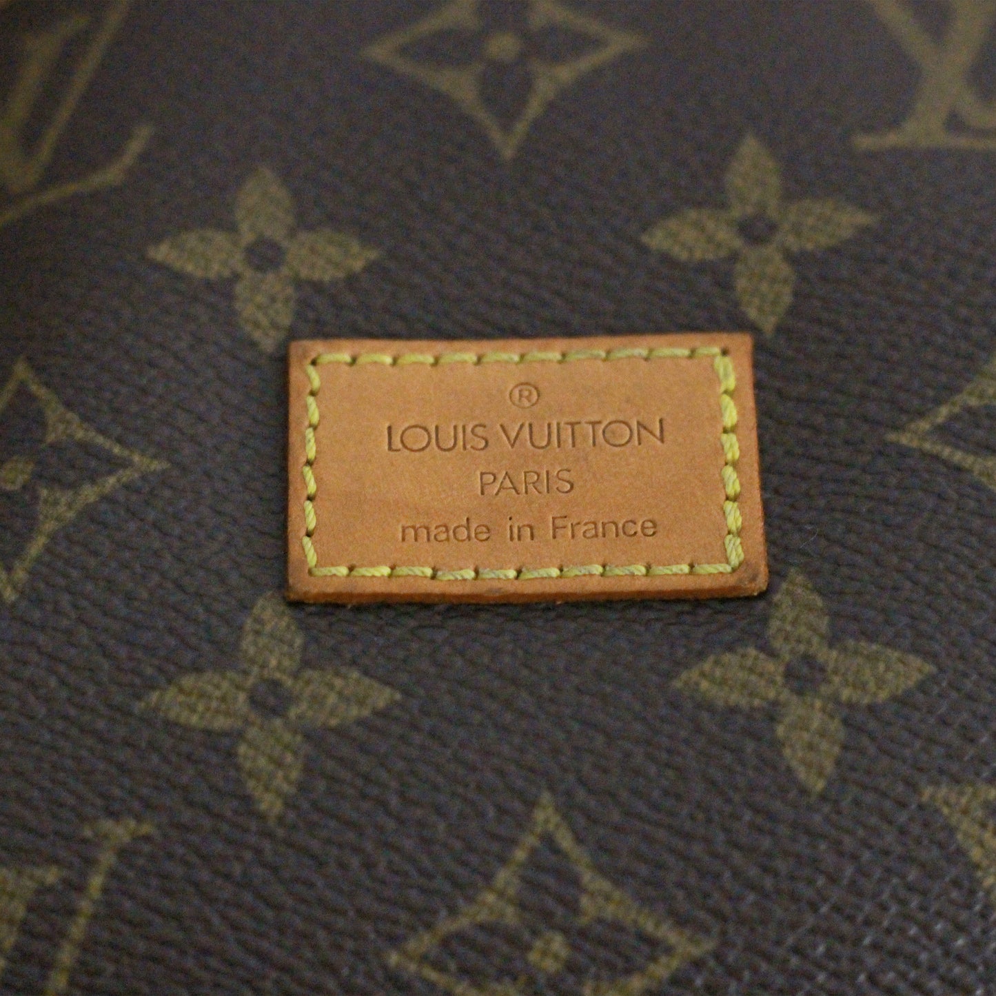 Louis Vuitton Saumur 30