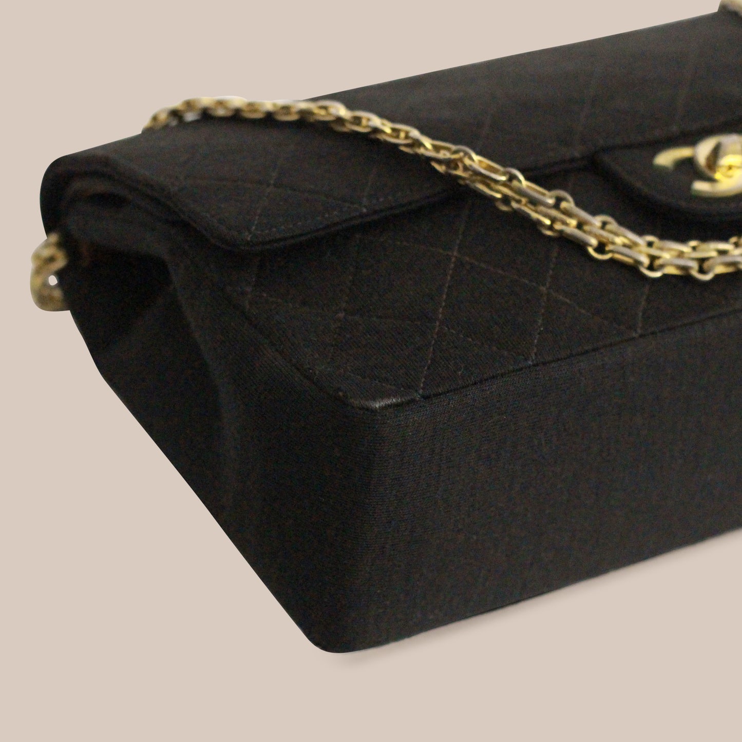 Chanel Timeless 2.55